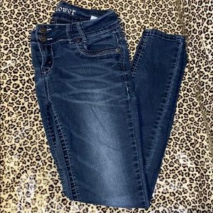 Wallflower Skinny Jeans